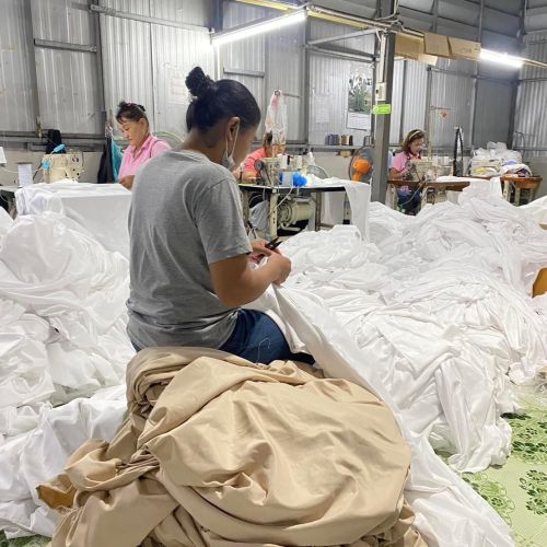 โรงงานผลิตผ้าปูที่นอน