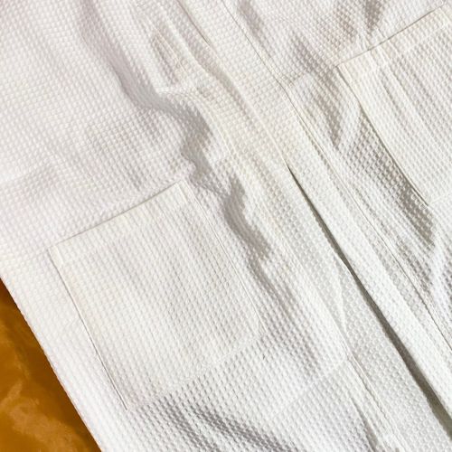 เสื้อคลุมอาบน้ำและรองเท้าสลิปเปอร์