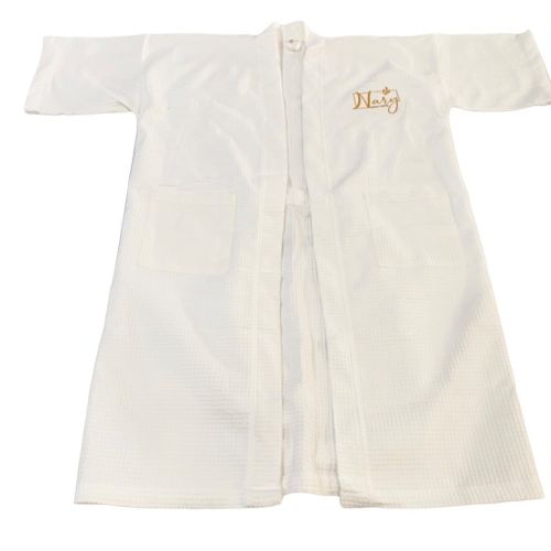 เสื้อคลุมอาบน้ำและรองเท้าสลิปเปอร์